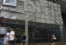 Petrobras atinge marca inédita de 1 milhão de acionistas na bolsa